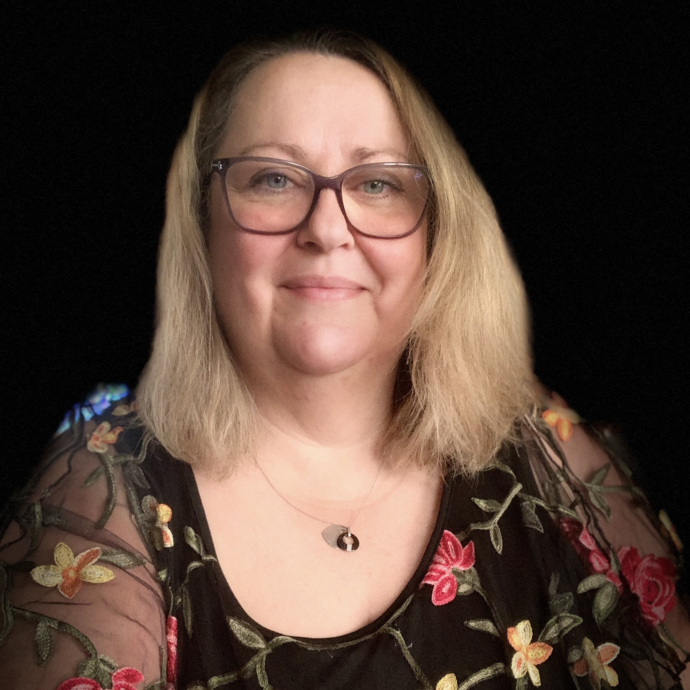 Portrait de Nathalie Raveaud, hypnothérapeute et praticienne EMDR à Villeurbanne.